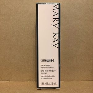 Mary Kay Matte-Wear Liquid Foundation Ivory 5